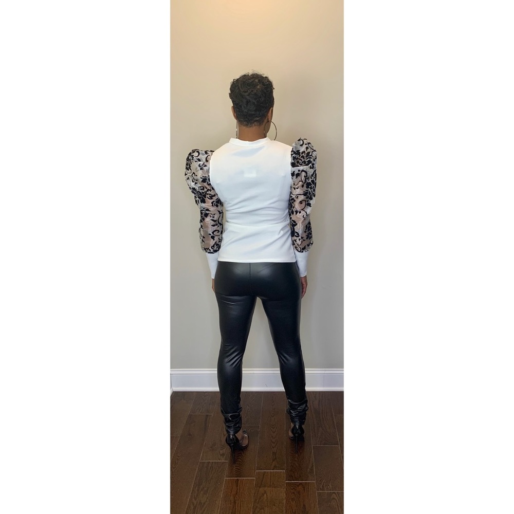 Puff sleeve top - Picture 4 of 6